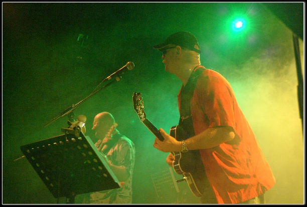 604x406 pixels (106K)