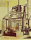 083.gif (14584 bytes)